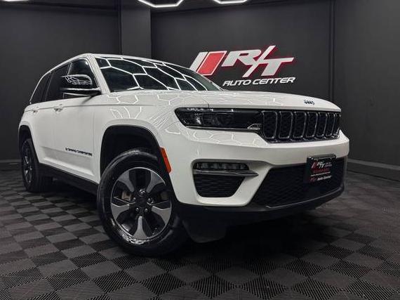 JEEP GRAND CHEROKEE 2023 1C4RJYB62PC624203 image